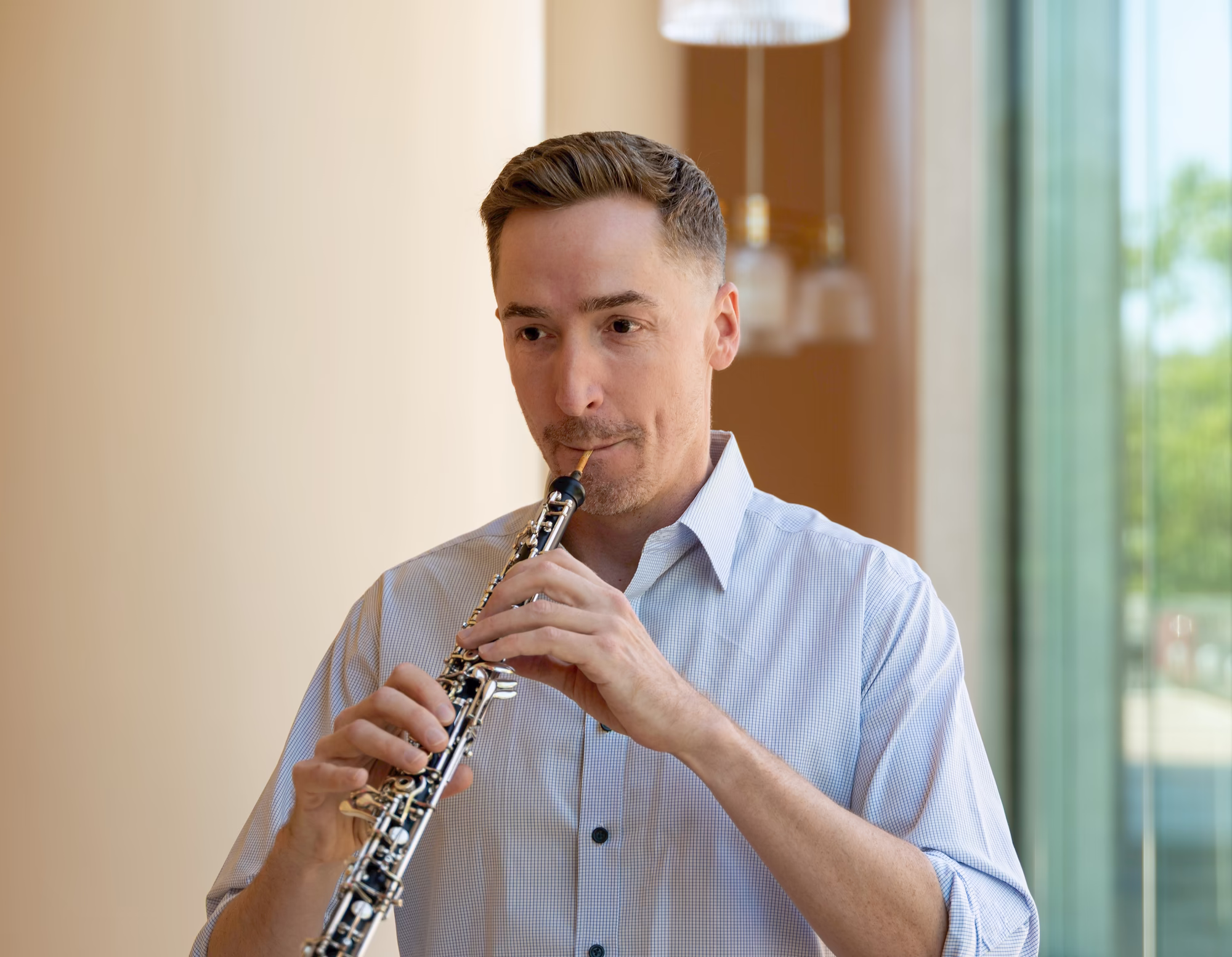James Button playing his Marigaux 920A oboe